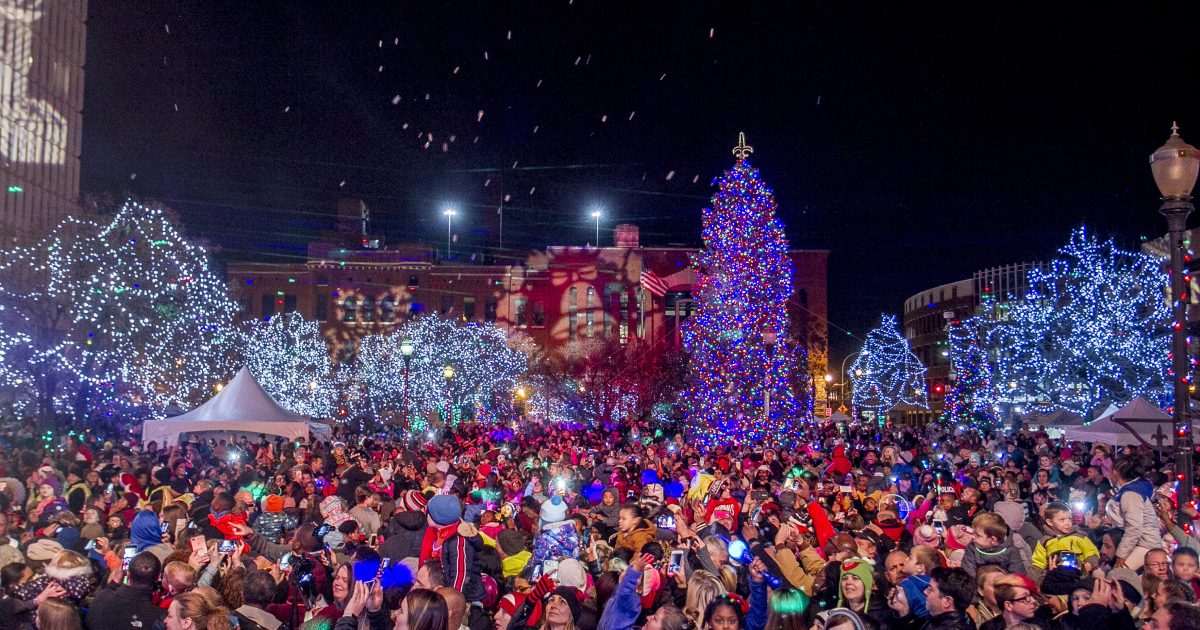 Light Up Louisville kicks off 40 Nights of Lights